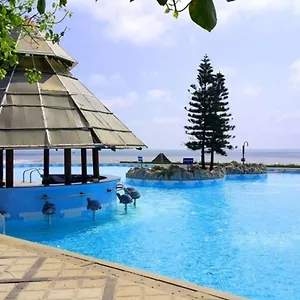 Курортный комплекс Long Hai Beach