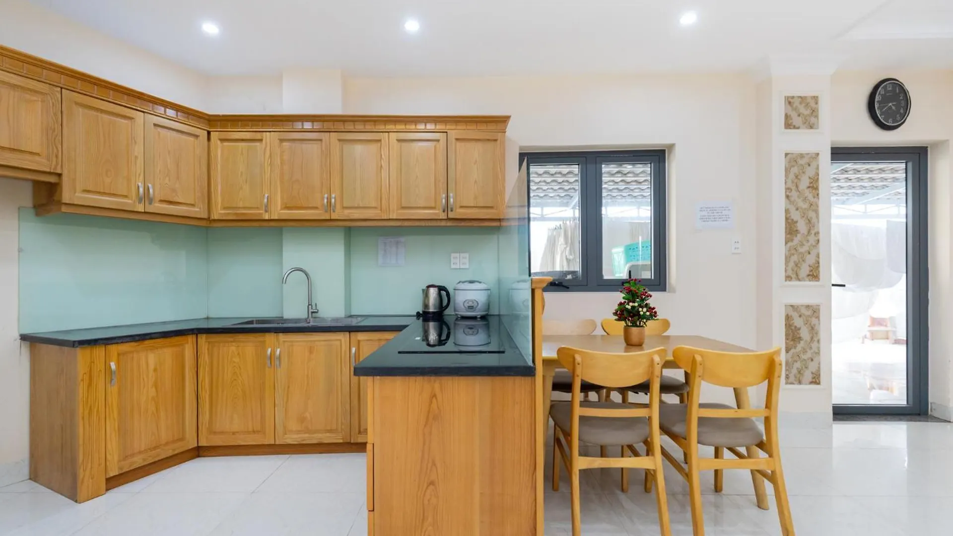 Bien Vang Vung Tau Hotel 2*,  Vietnam